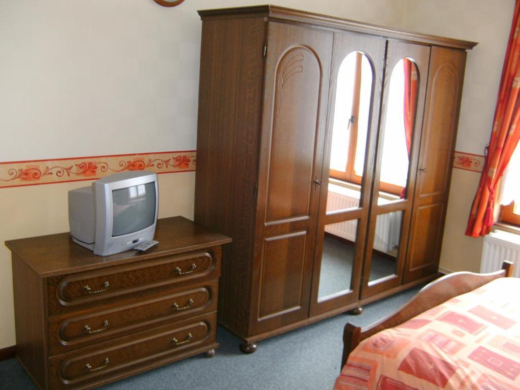B&B Le Petit Normand Жале Екстериор снимка