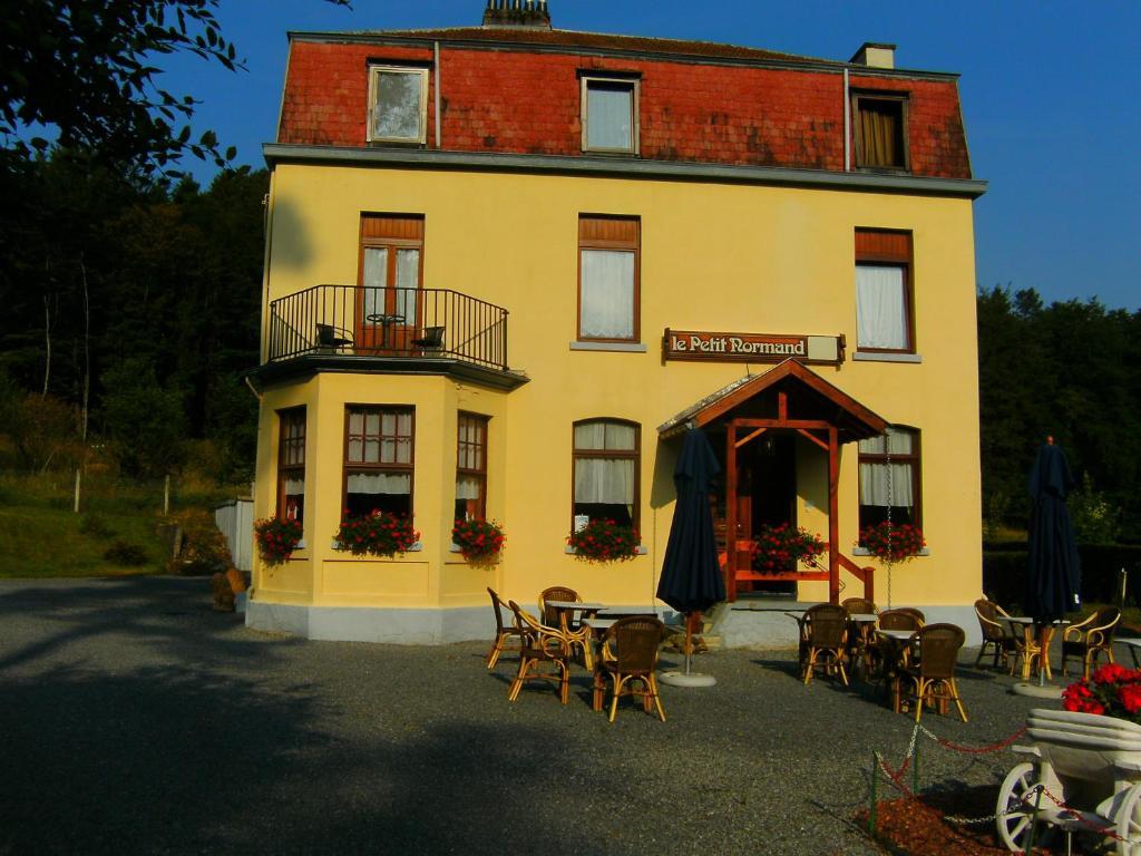 B&B Le Petit Normand Жале Екстериор снимка